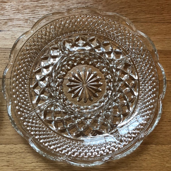 Anchor Hocking Wexford plates - Picture 2 of 3